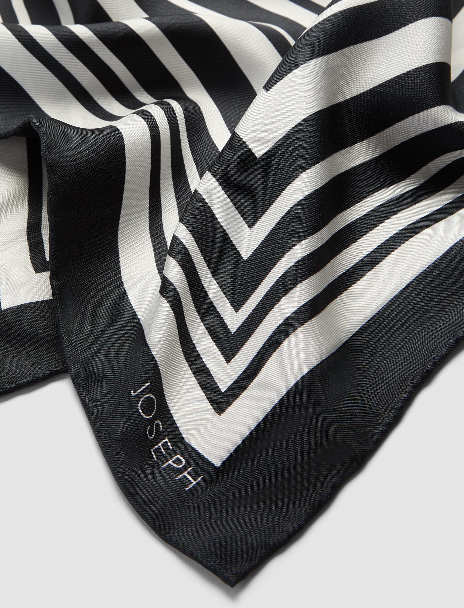 Kenza Silk Scarf - Image 3
