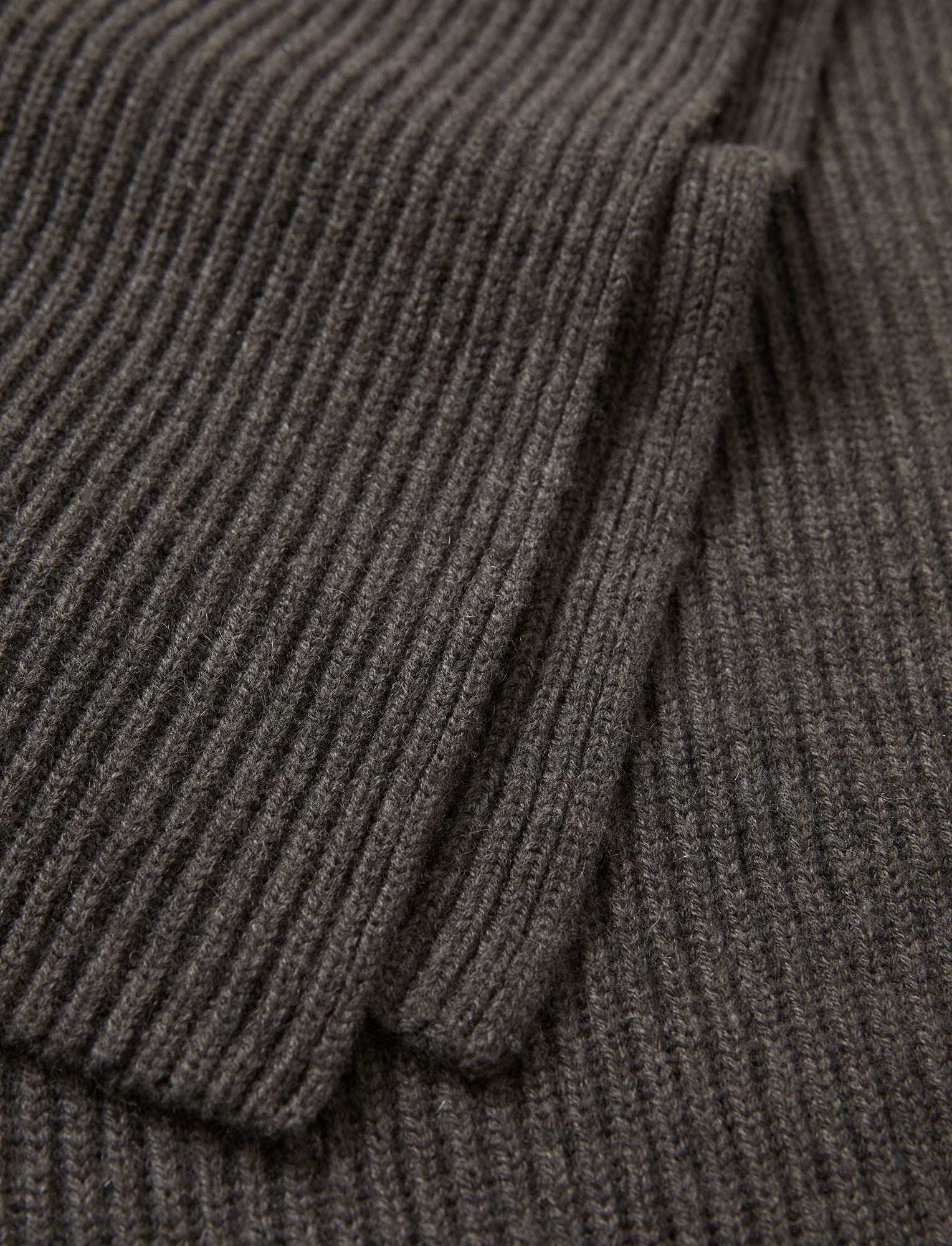 Light Cardigan Stitch Scarf - Image 4