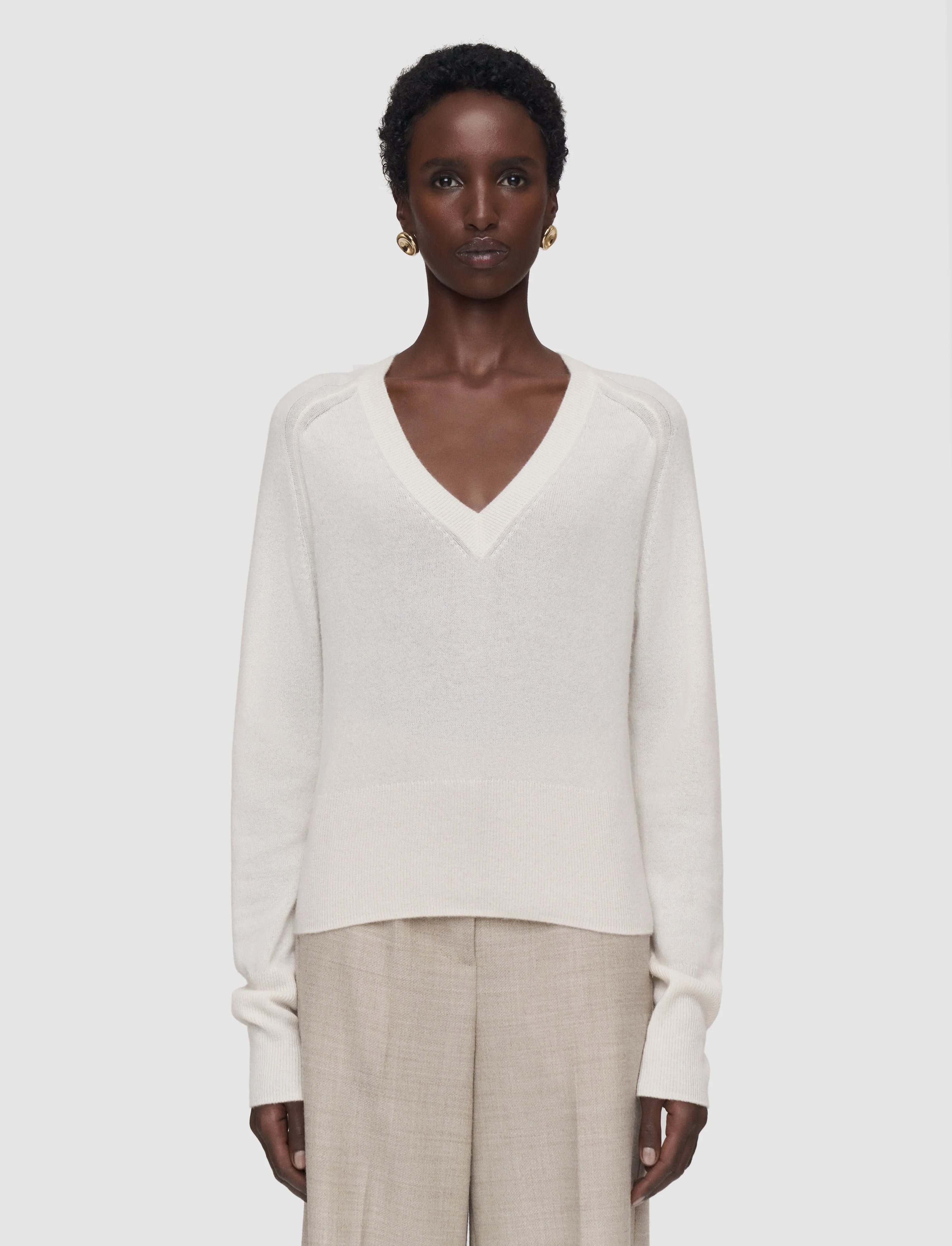 Lucille Light Pure Cashmere V Neck Jumper - Image 3