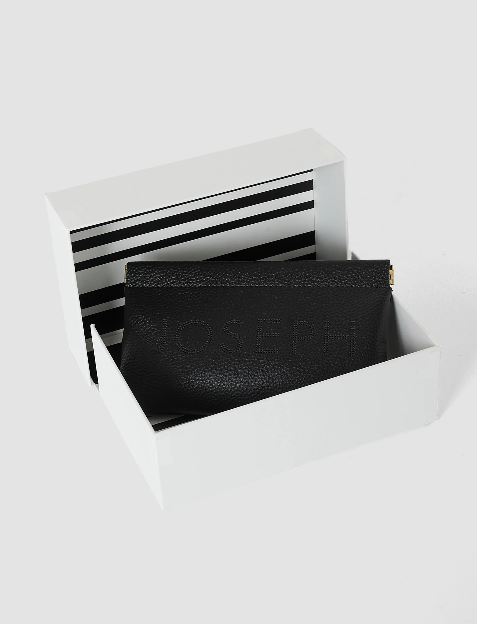 Laarous Cat Eye Sunglasses - Image 6